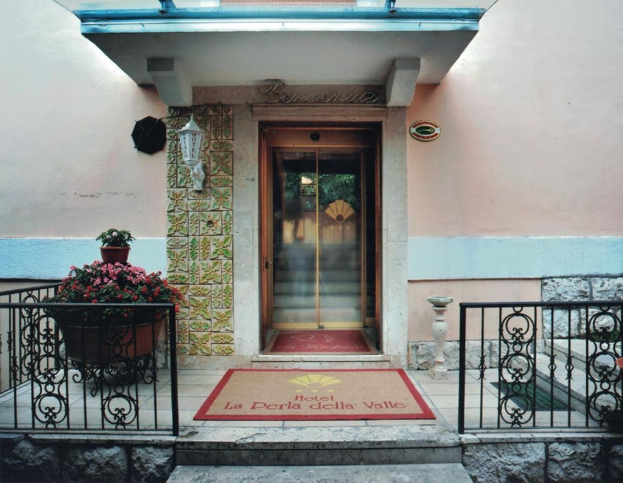 Albergo La Perla Civitella Roveto 外观 照片